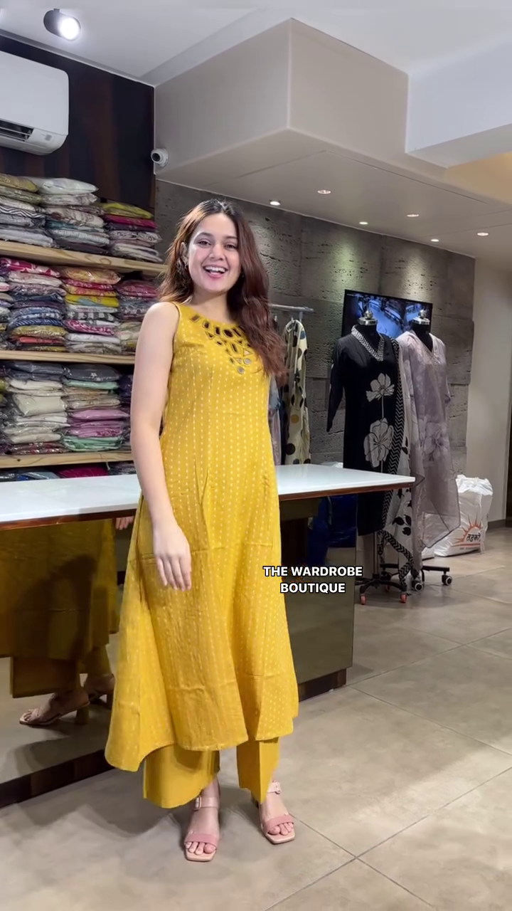 Light Grey Lurex Halter Kurta Palazzo Set - Image 4