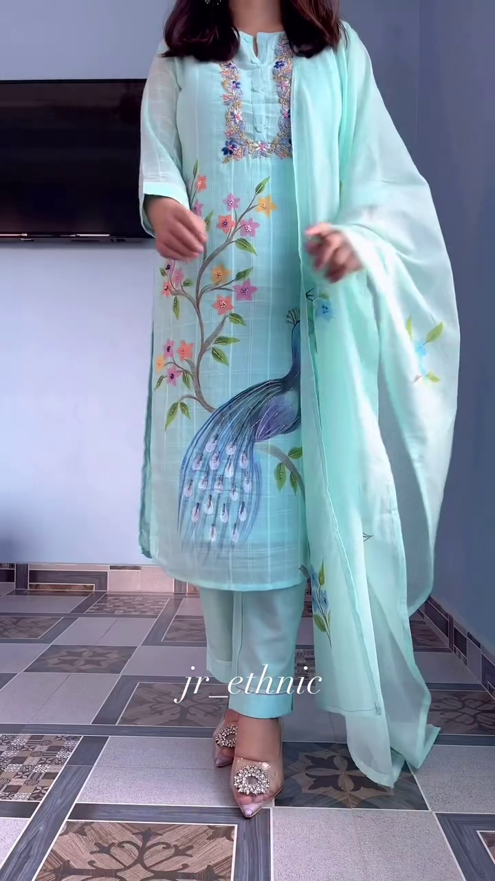 Women Cotton Rayon Kurta Pant Dupatta Set - Image 10