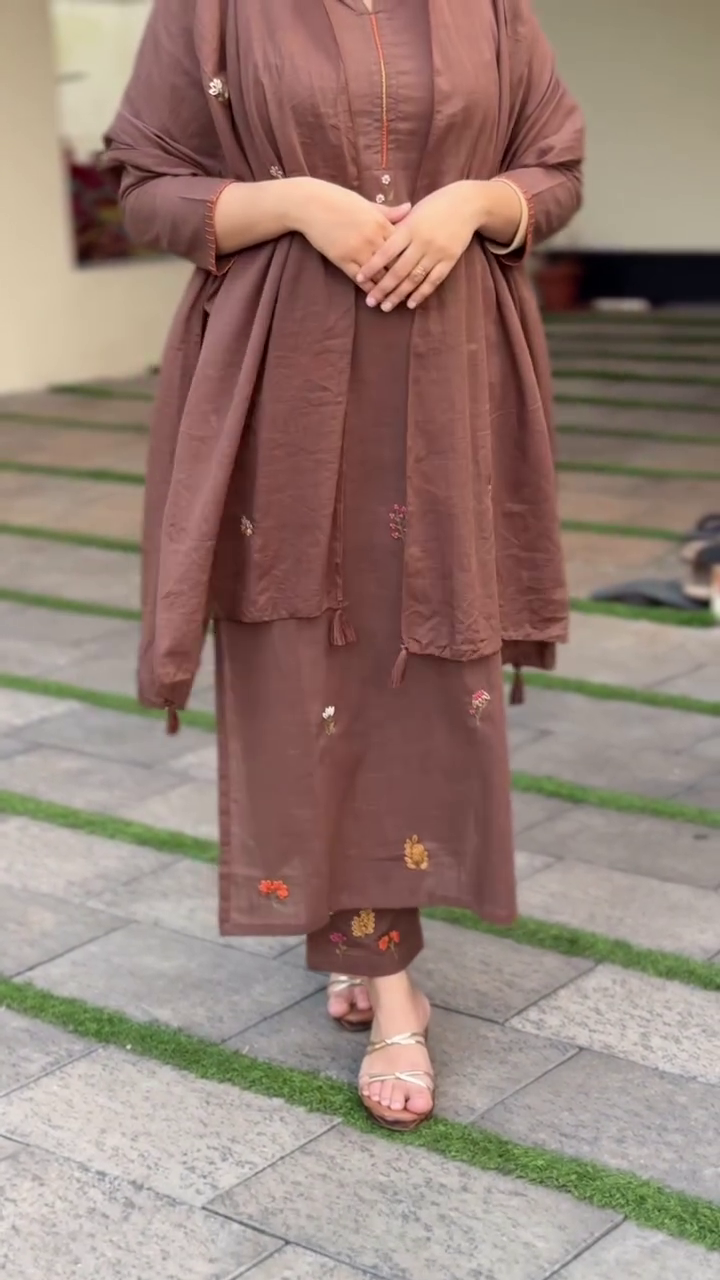 Women’s Pure Fine Cotton Embroidered Kurti Pant Dupatta Set - Image 9