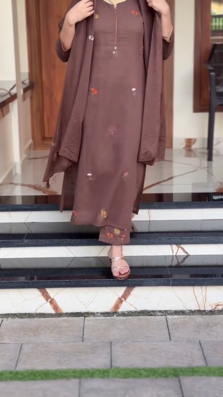 Women’s Pure Fine Cotton Embroidered Kurti Pant Dupatta Set - Image 7