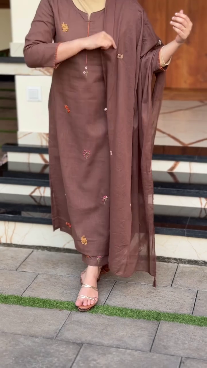 Women’s Pure Fine Cotton Embroidered Kurti Pant Dupatta Set - Image 3