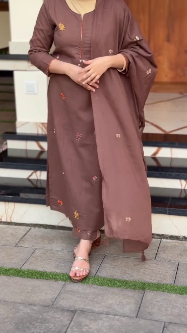 Women’s Pure Fine Cotton Embroidered Kurti Pant Dupatta Set - Image 2
