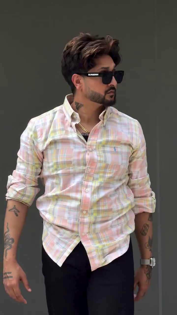 Men Checked Spread Collar Cotton Casual Shirt - Image 5
