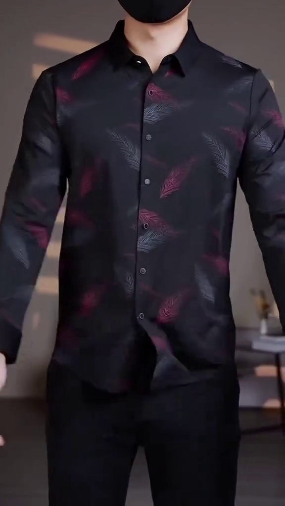 Men Navy Regular Fit Abstract Print Casual Shirt - Image 4