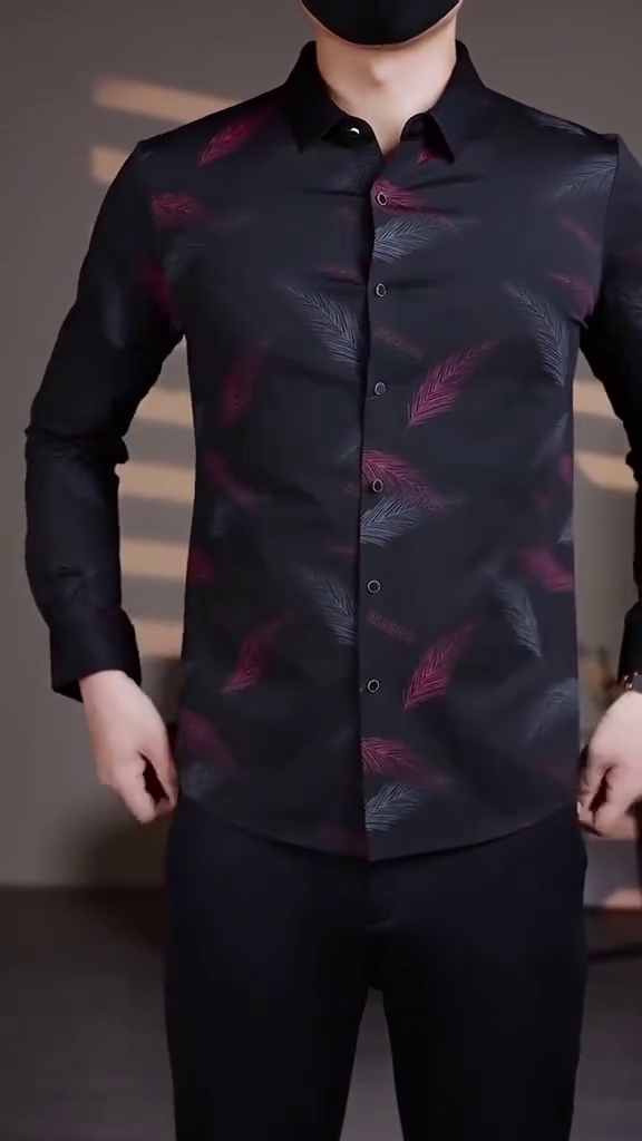 Men Navy Regular Fit Abstract Print Casual Shirt - Image 3